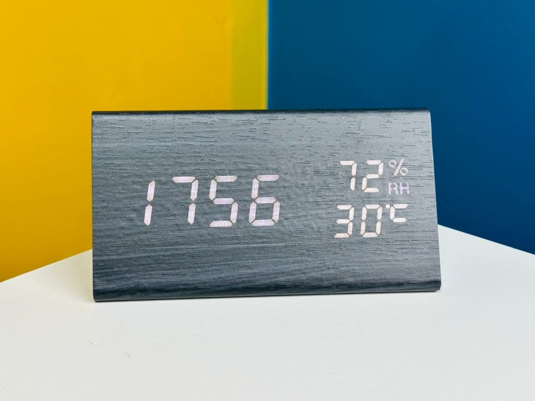 Triangle Wooden Style Digital Led Clock Aaa Triangle Wooden Style Digital Led Clock Aaa